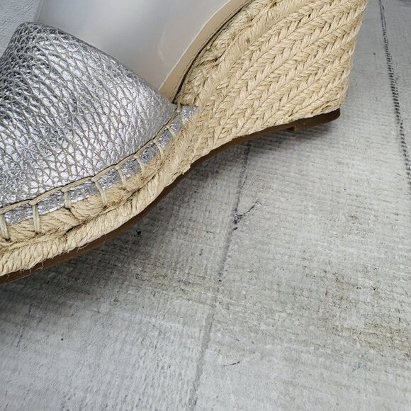 Vince Camuto LEERA Silver Metallic Leather Ankle Strap Espadrille Sandal Sz 7.5 - Picture 16 of 16